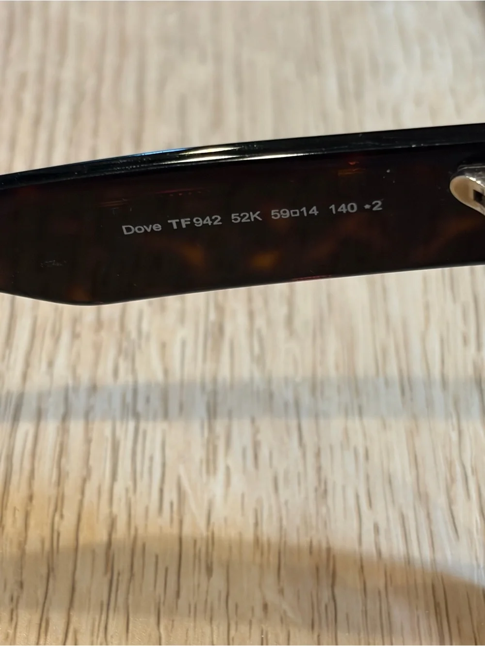 Tom Ford Dove TF942 Oversized Cat Eye Sunglasses Made in Italy